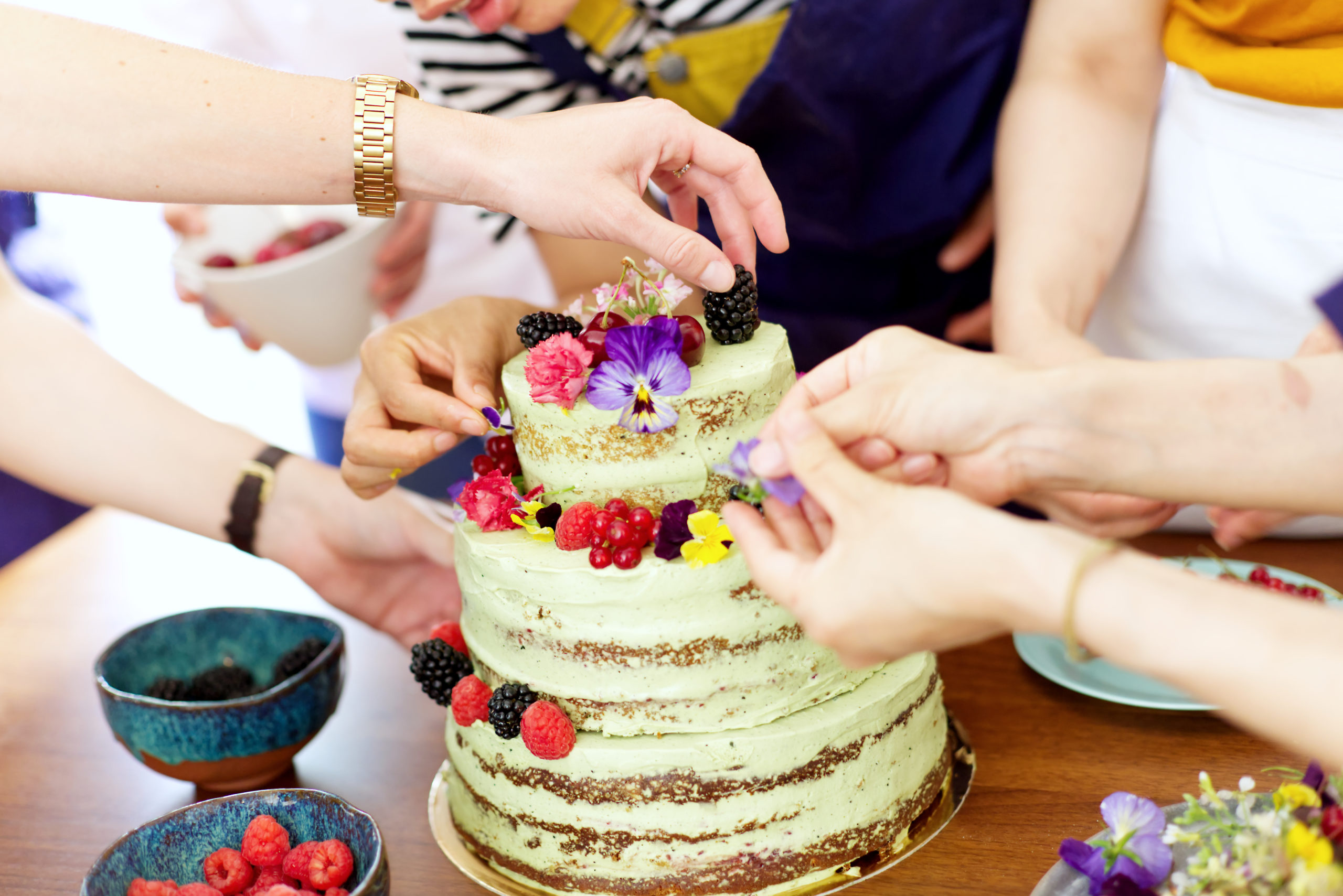 ATELIER-WEDDINGCAKE-6-NASTASIAFROLOW wedding cake matcha atelier pâtisserie EVJF