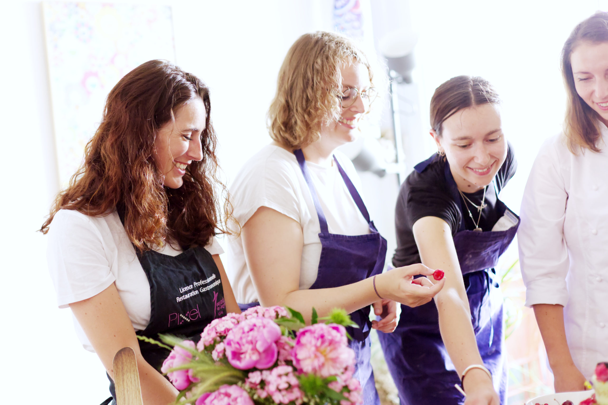 ATELIER-WEDDINGCAKE-8-NASTASIAFROLOW patisserie filles